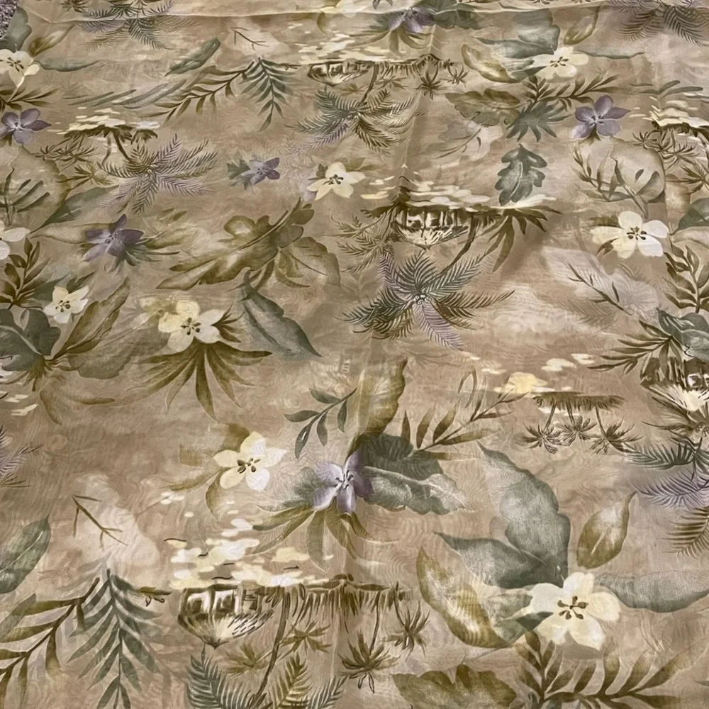 Bed Bath & Beyond Green, Creme & Tan Print Shower Curtain RN30221